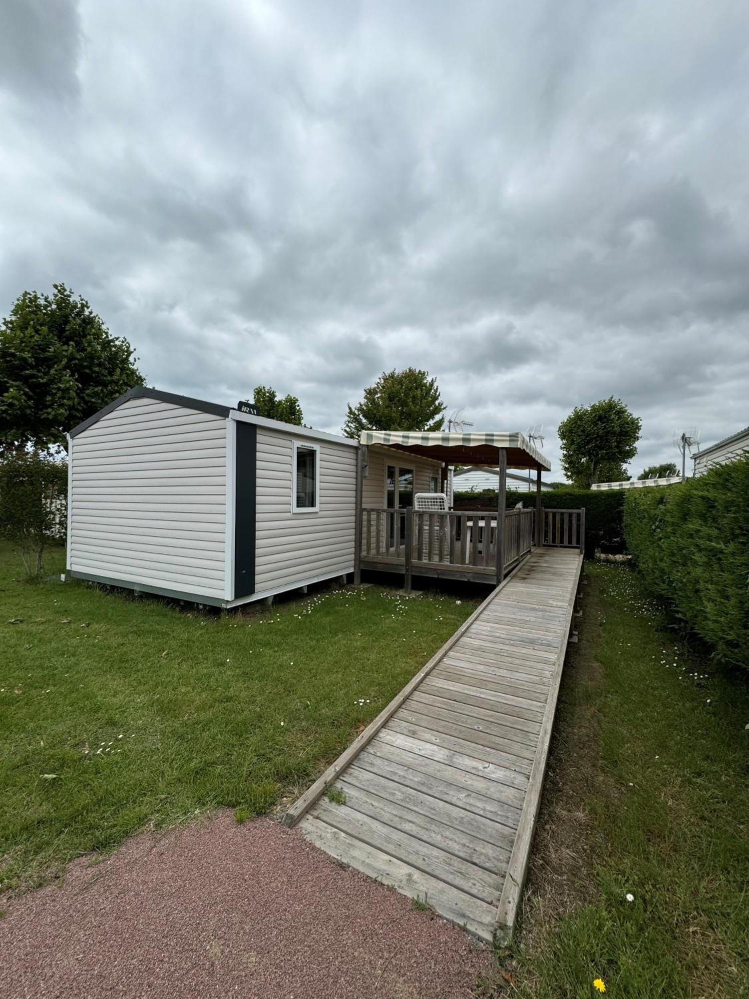 Camping Le Moulin De La Salle Les Sables-dʼOlonne Eksteriør bilde